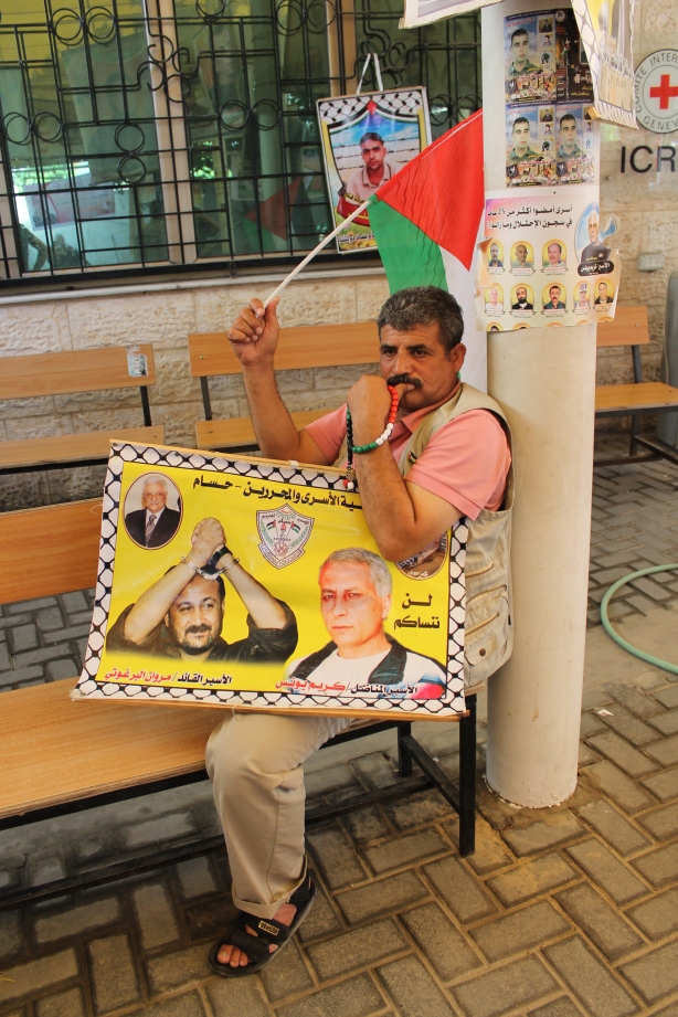 Families and supporters in Gaza hold weekly sit-in for Palestinian detainees